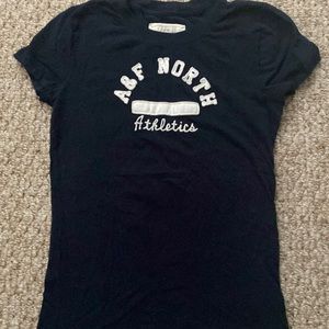 Womens Navy blue Abercrombie excellent condition size medium tshirt